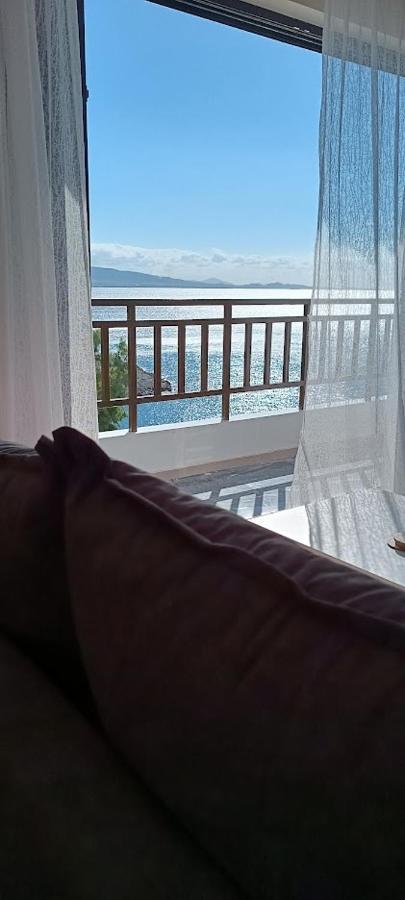 Blue Seaview Suites 피레아스 외부 사진